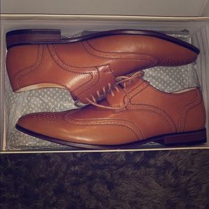 Perry Ellis dress shoes